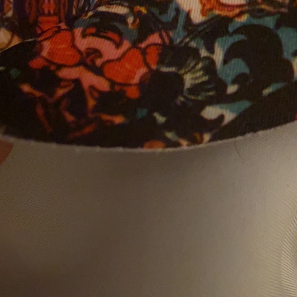 Abercrombie & Fitch Scuba knit Skater Skirt - L new condition. Worn once . - Picture 7 of 8